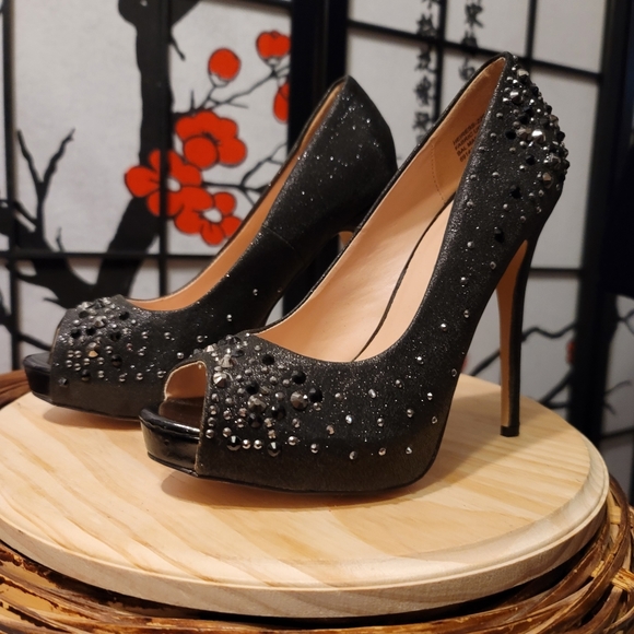 HEIRESS FABULICIOUS BY PLEASER STUNNING GREY SATIN JEWELED HEELS/SIZE 6 - Picture 3 of 15